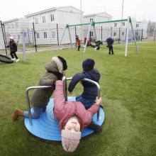 .000 m2 grote speelveld met circulair kunstgras